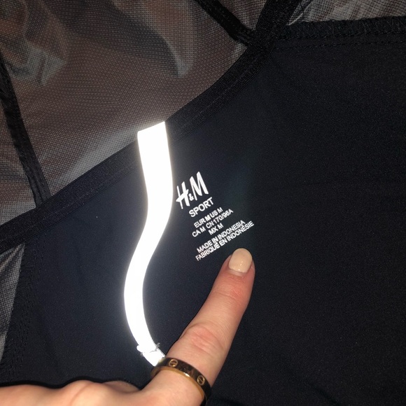 Athletic windbreaker - Picture 3 of 3